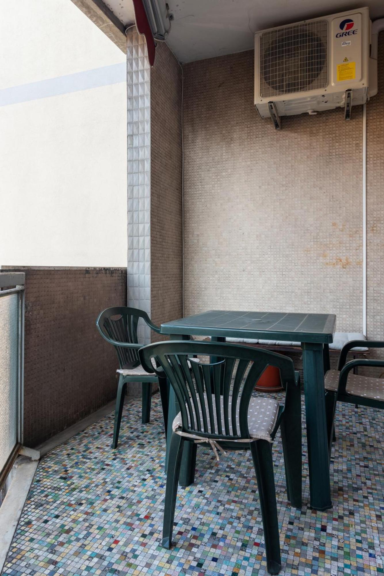 Il Bilocale Con Terrazzo Dei Marchesi Lägenhet Milano Exteriör bild